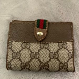 Vintage Gucci wallet In good condition